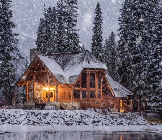 The Ultimate Guide to Throw a Winter Party