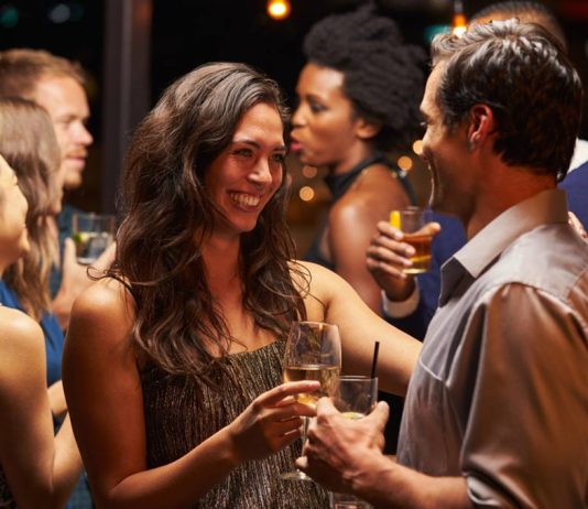 6 TIPS FOR THROWING THE BEST BACHELOR PARTY