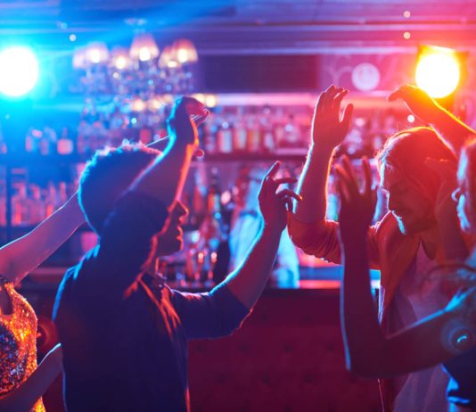 Organising The Best Family-Friendly New Year’s Eve: 7 Tips