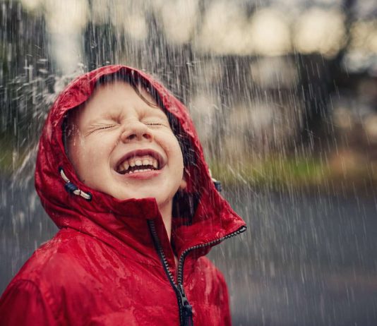 How to Throw a Rain Party for Kids?
